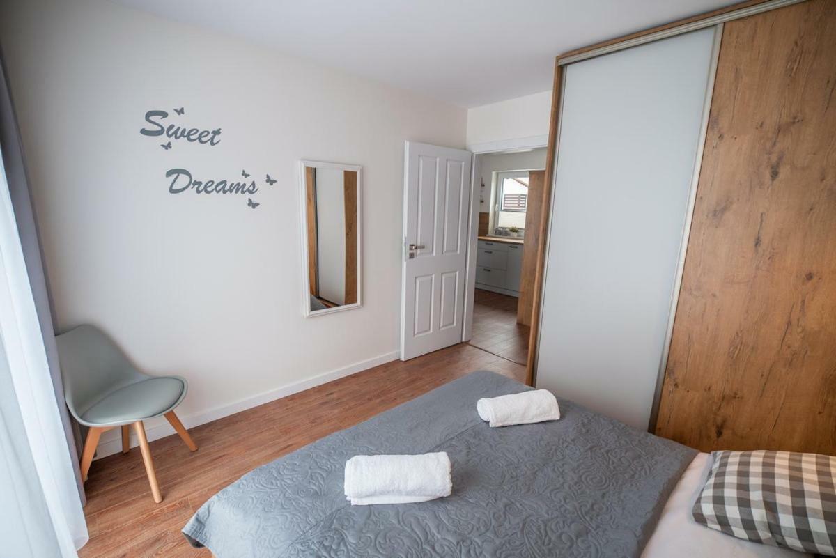 Apartament Kasztanowy Blisko Centrum - Dream Apart シュチルク エクステリア 写真