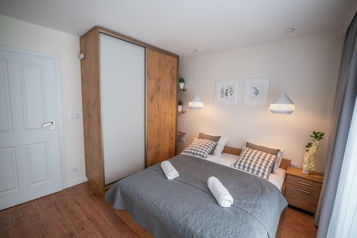 Apartament Kasztanowy Blisko Centrum - Dream Apart シュチルク エクステリア 写真